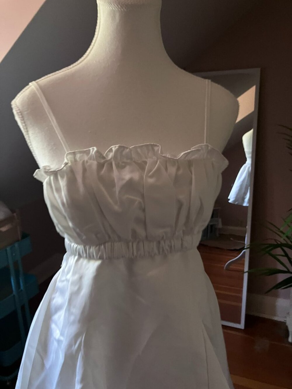 White ruffled neckline ruched babydoll dress a line mini tank gown - Picture 7 of 8